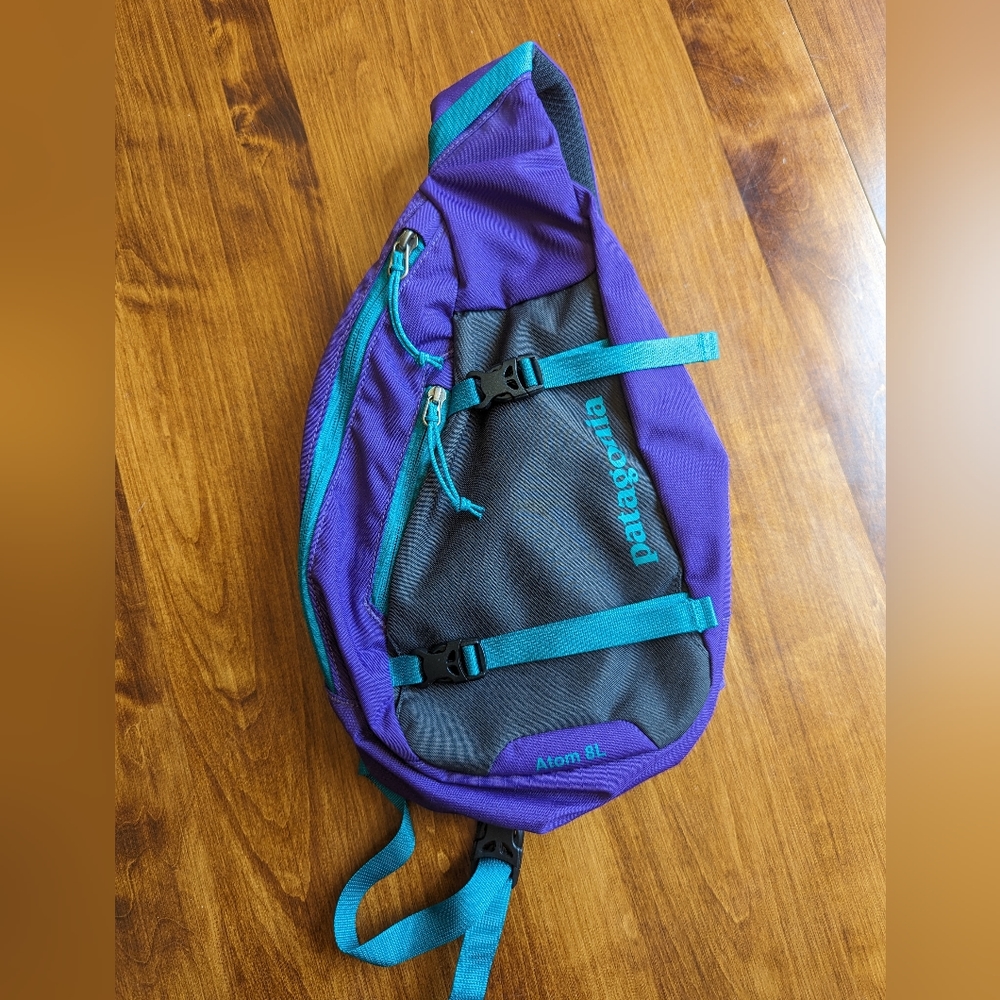 Patagonia Atom 8L Sling Bag